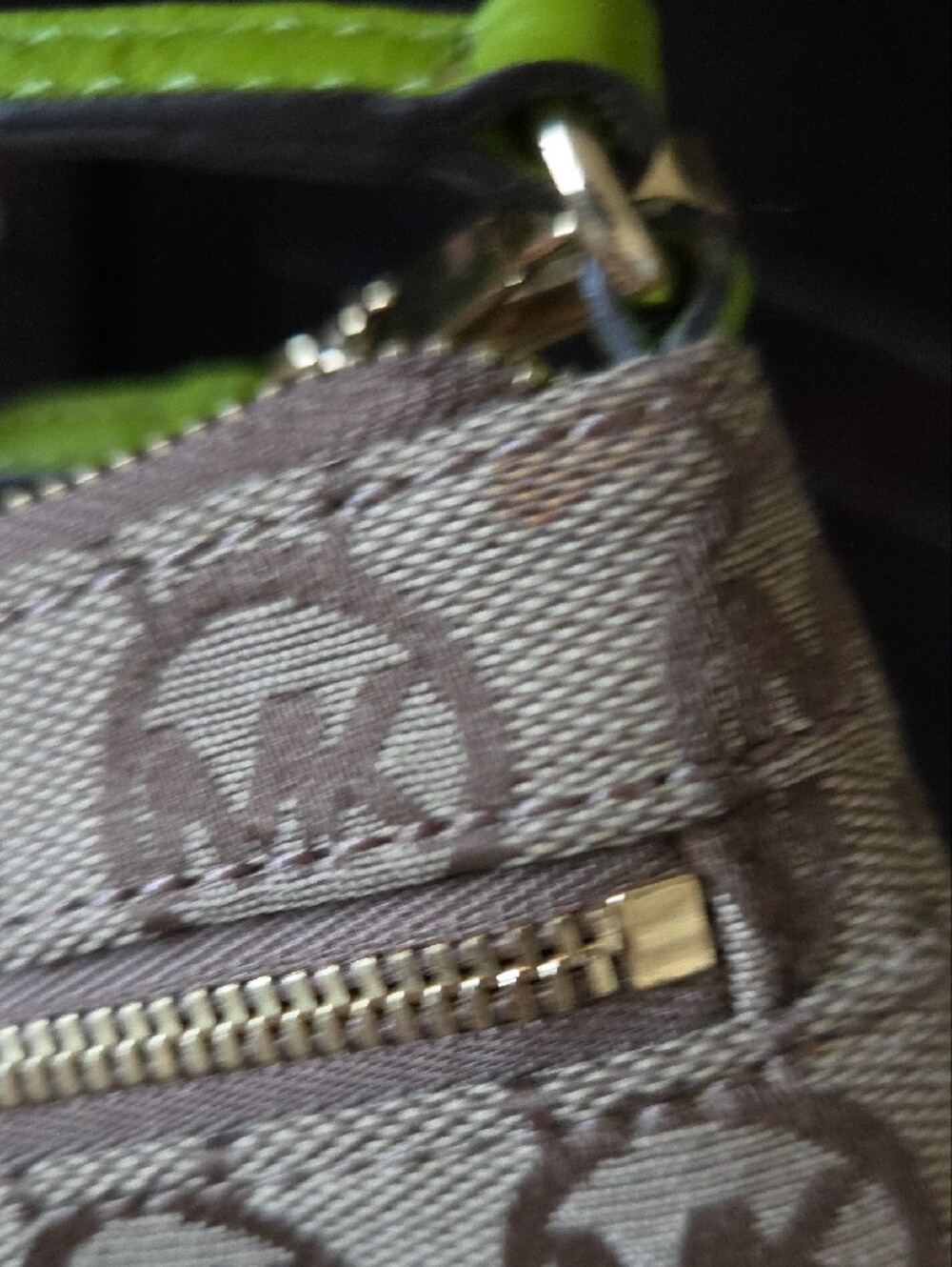 Michael Kors Monogram Jacquard Wristlet Clutch Pouch Beige Lime Green - NWT - Picture 6 of 16